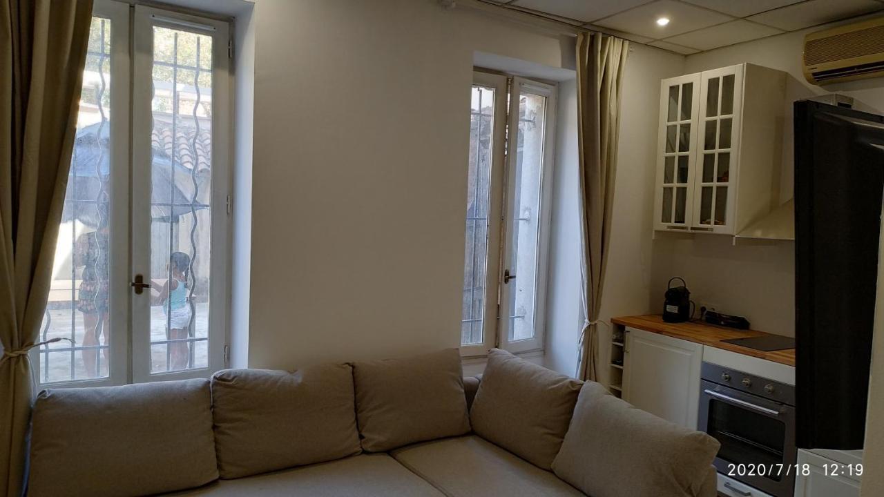 Studio Neuf Climatise Tout Equipe #3 Toulon Bagian luar foto